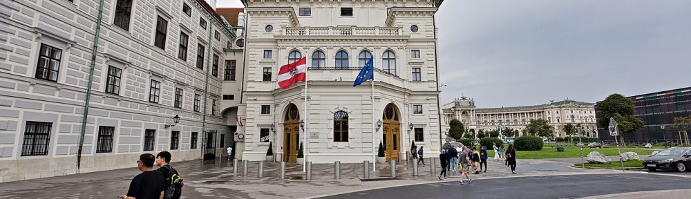 Bild des Leopoldinischer Trakts in dem sich die Präsidentschaftskanzlei befindet